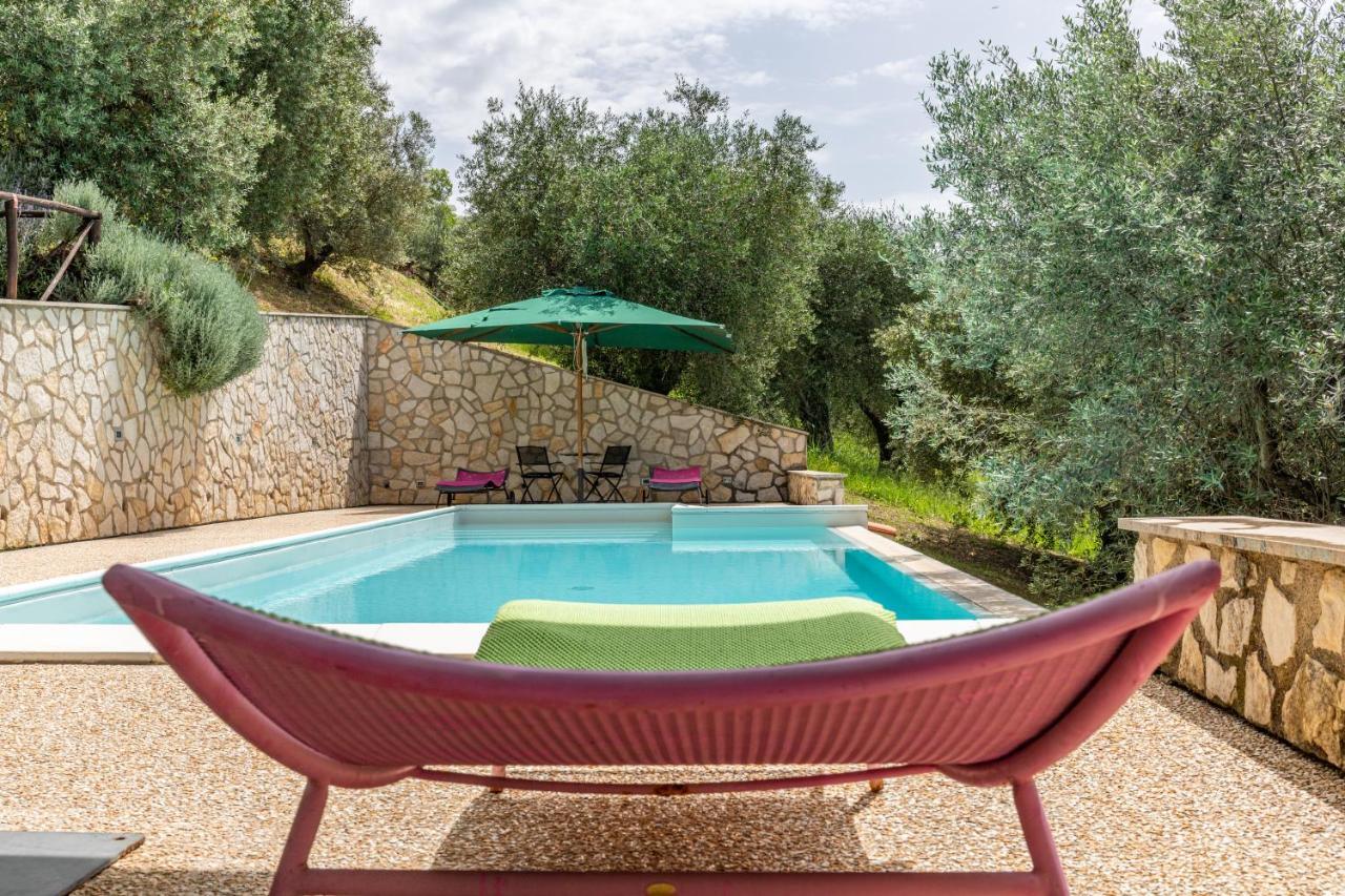 La Tana Delle Stelle B&B Di Charme E Relax Fara in Sabina Bagian luar foto