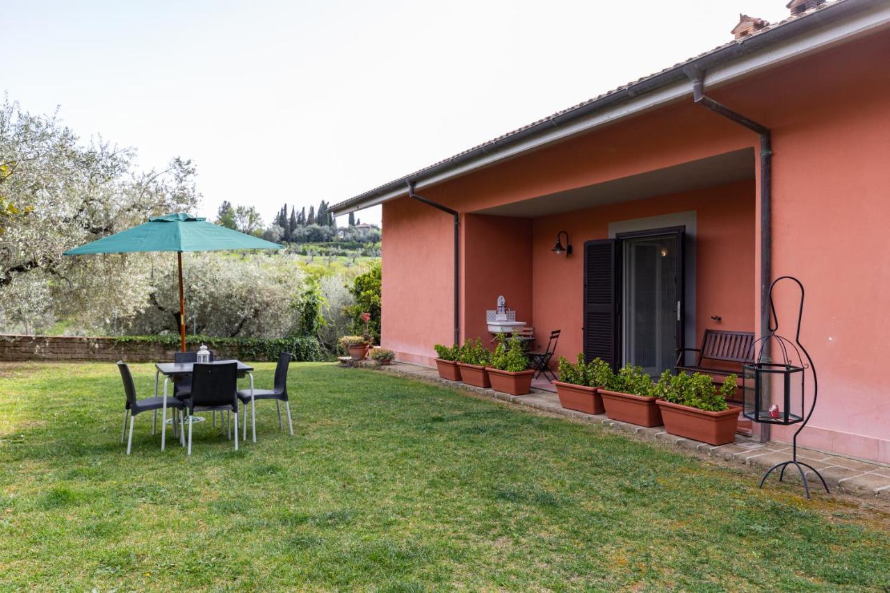 La Tana Delle Stelle B&B Di Charme E Relax Fara in Sabina Bagian luar foto