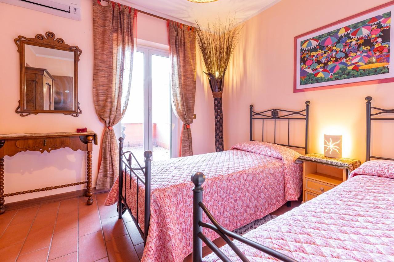 La Tana Delle Stelle B&B Di Charme E Relax Fara in Sabina Bagian luar foto