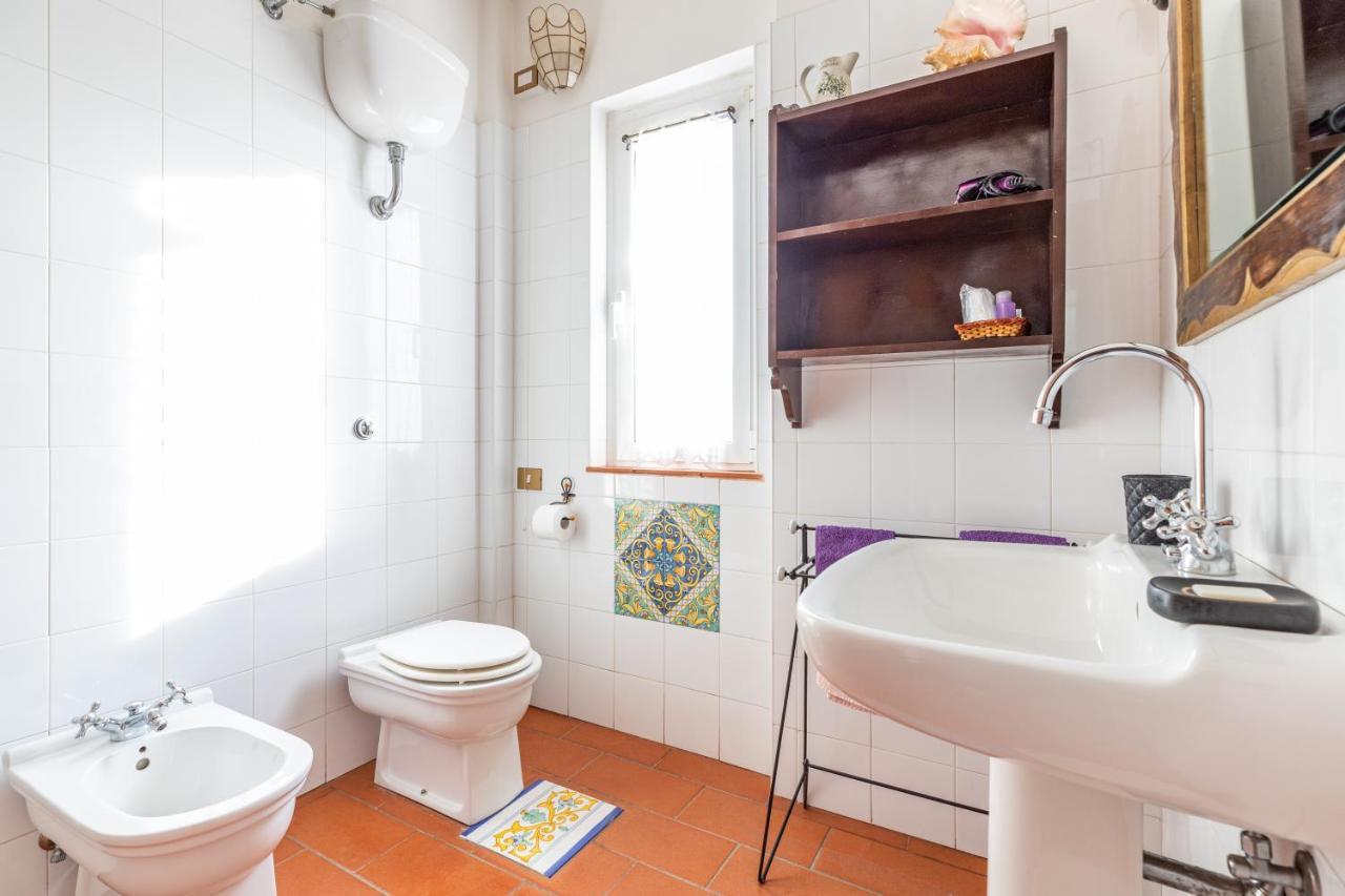 La Tana Delle Stelle B&B Di Charme E Relax Fara in Sabina Bagian luar foto